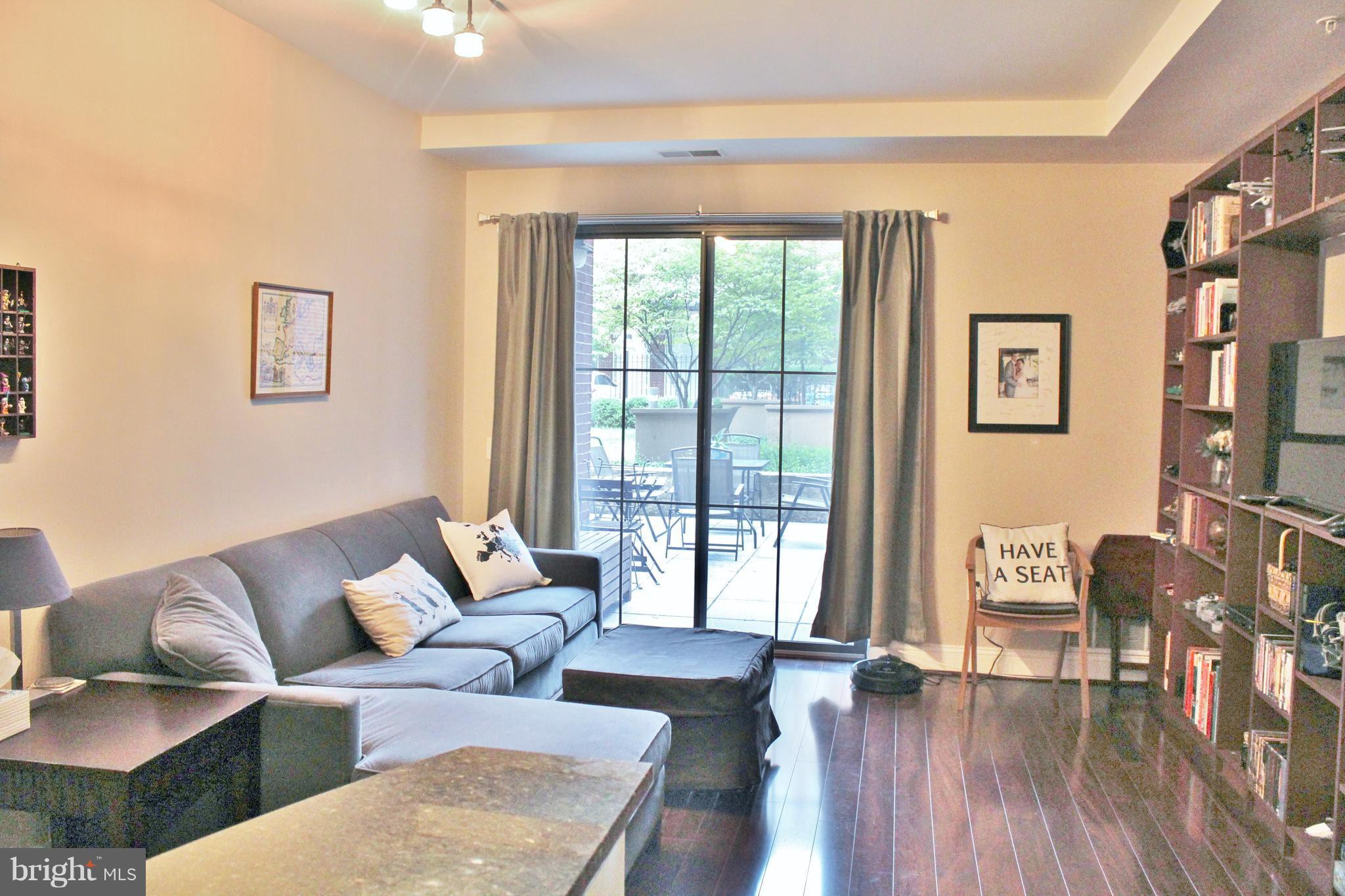 What will 2,000 rent you in Braddock Road Metro, right now?