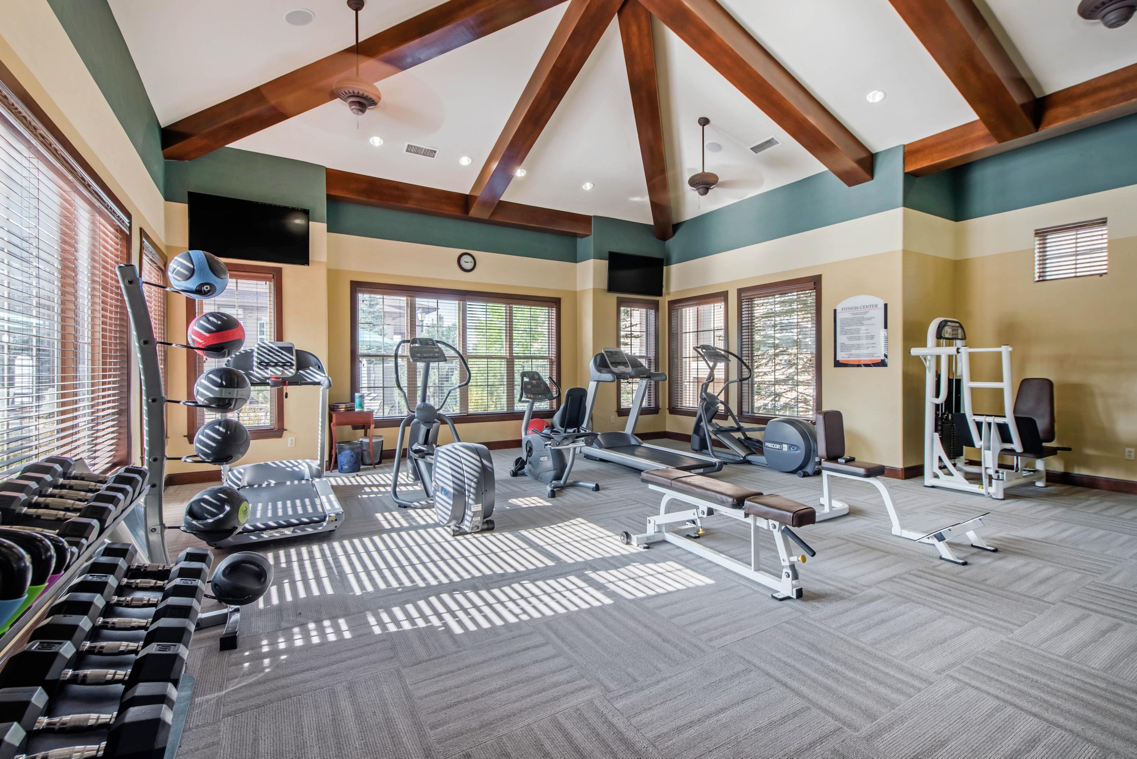Talon Hill Apartment Homes, Colorado Springs (see pics & AVAIL)