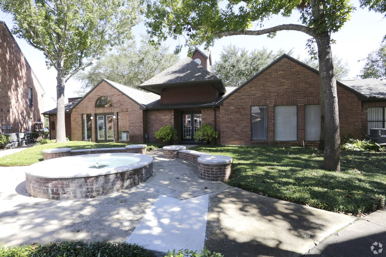 Veridian, Houston (see pics & AVAIL)