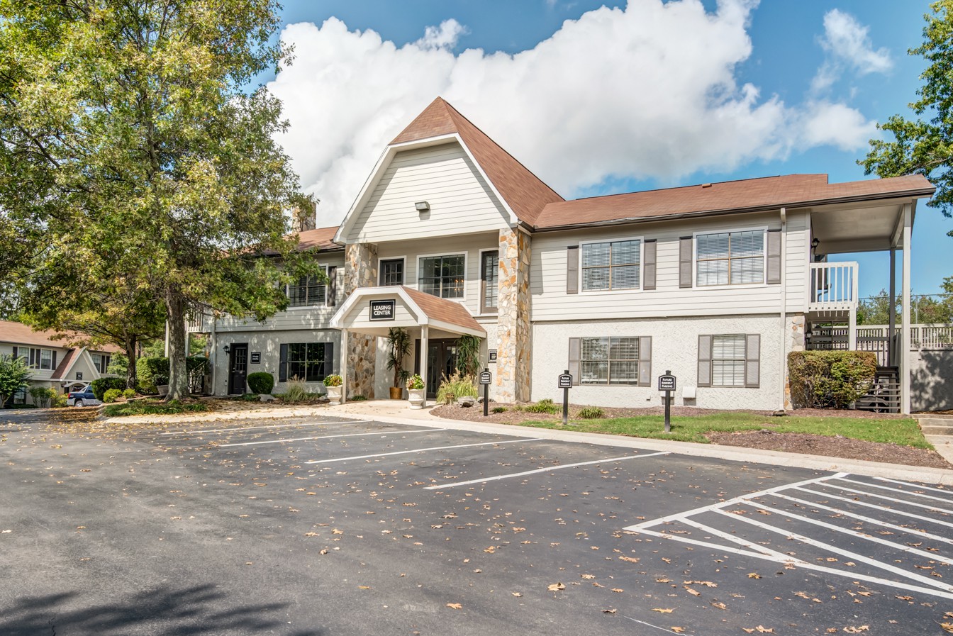 Bellevue Heights Apartments, Nashville (see pics & AVAIL)