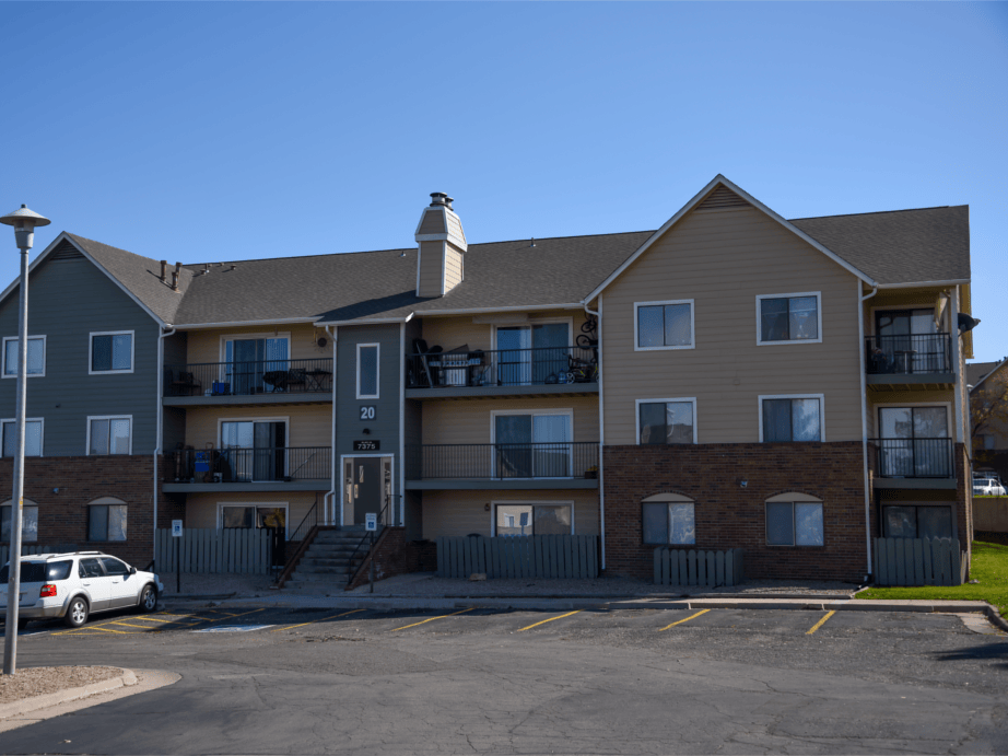 Castlegate Apartments, Arvada (see pics & AVAIL)