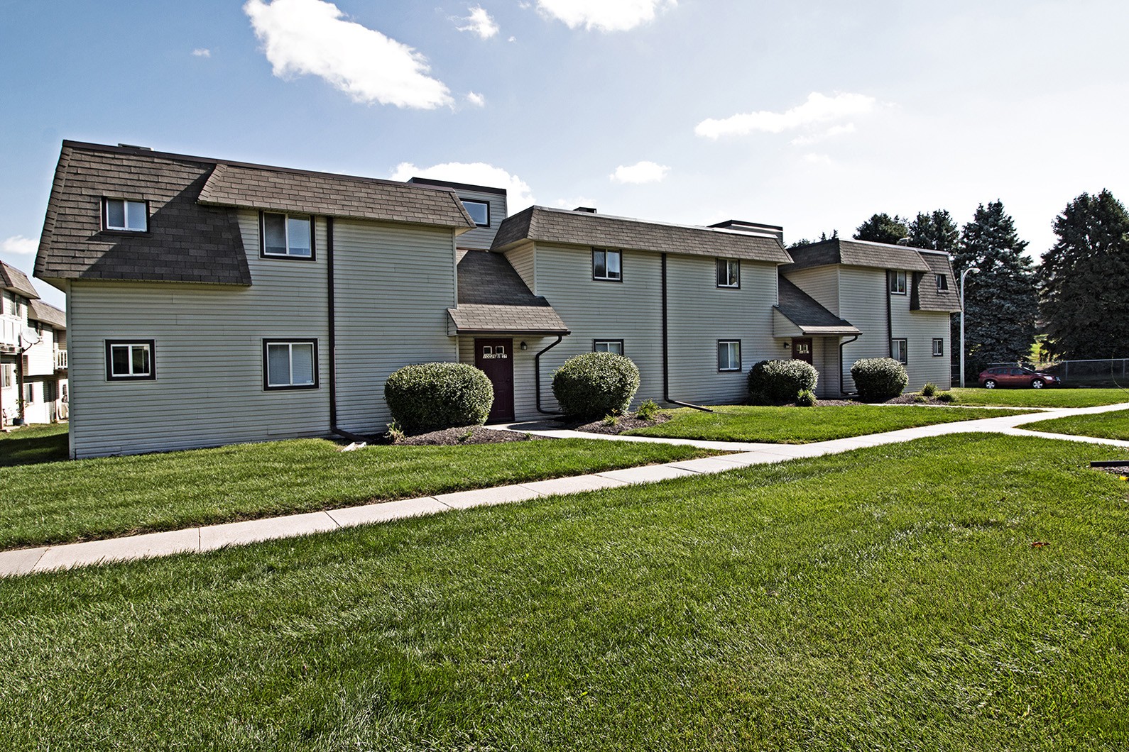 Fairway Apartments, Omaha (see pics & AVAIL)
