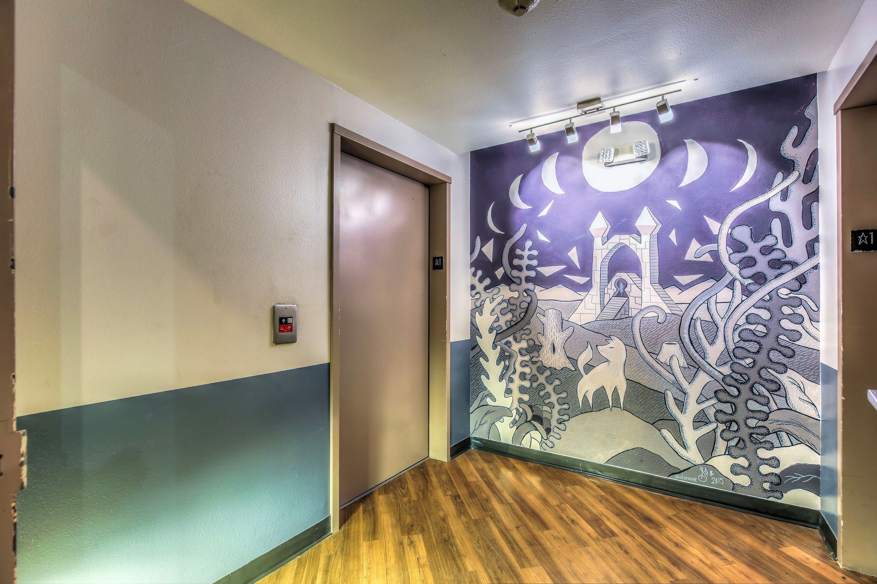 The 211, Las Vegas (see pics & AVAIL)