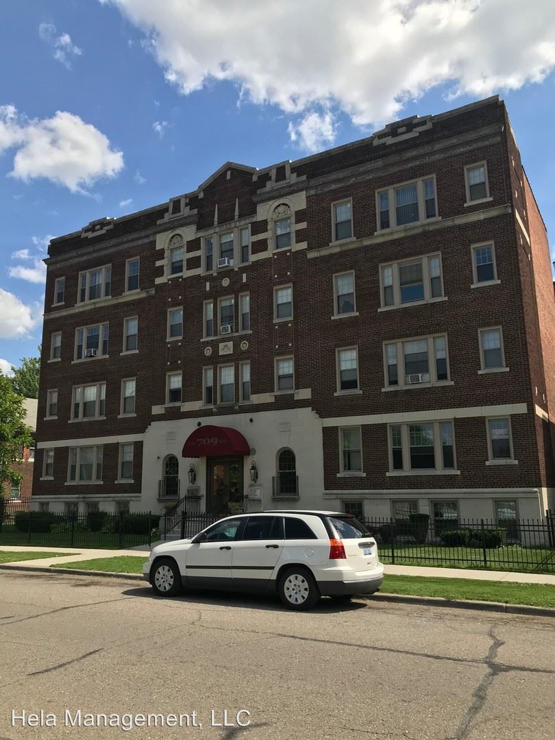 709 Hazelwood St., Detroit (see pics & AVAIL)