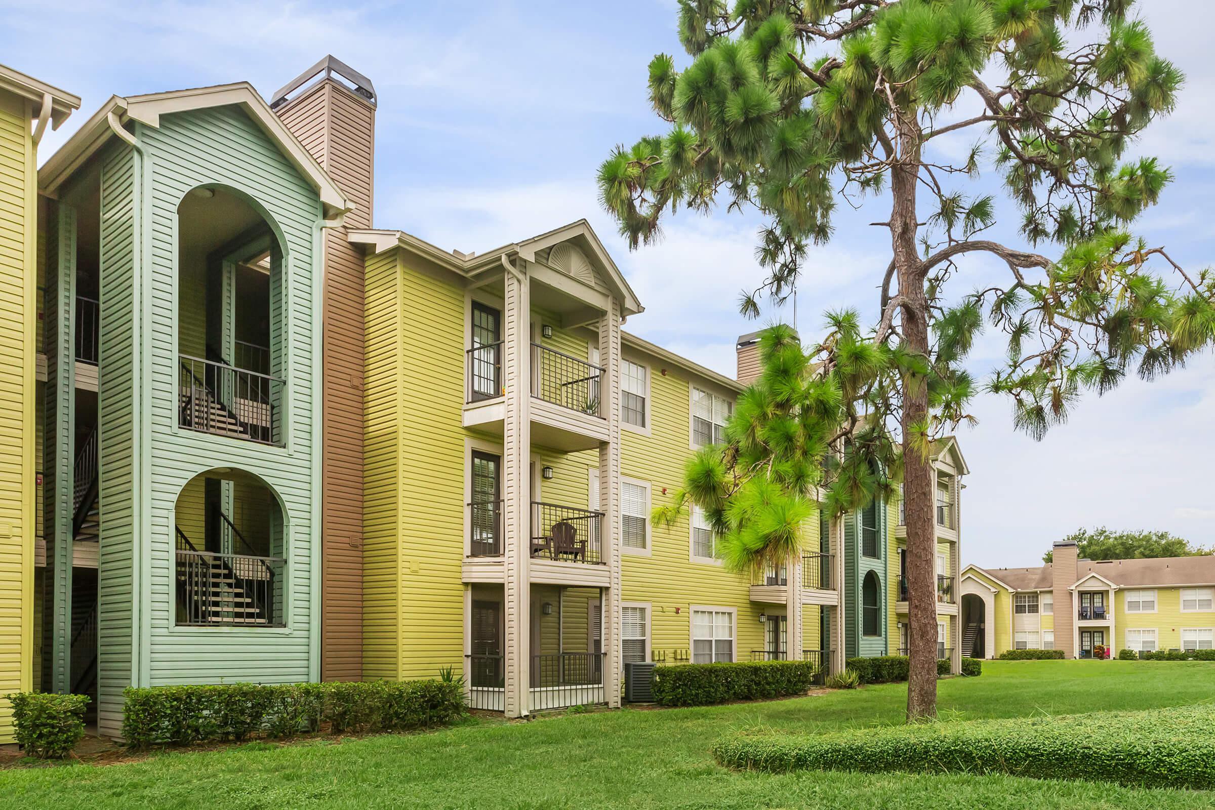 1020 at Winter Springs, Winter Springs (see pics & AVAIL)