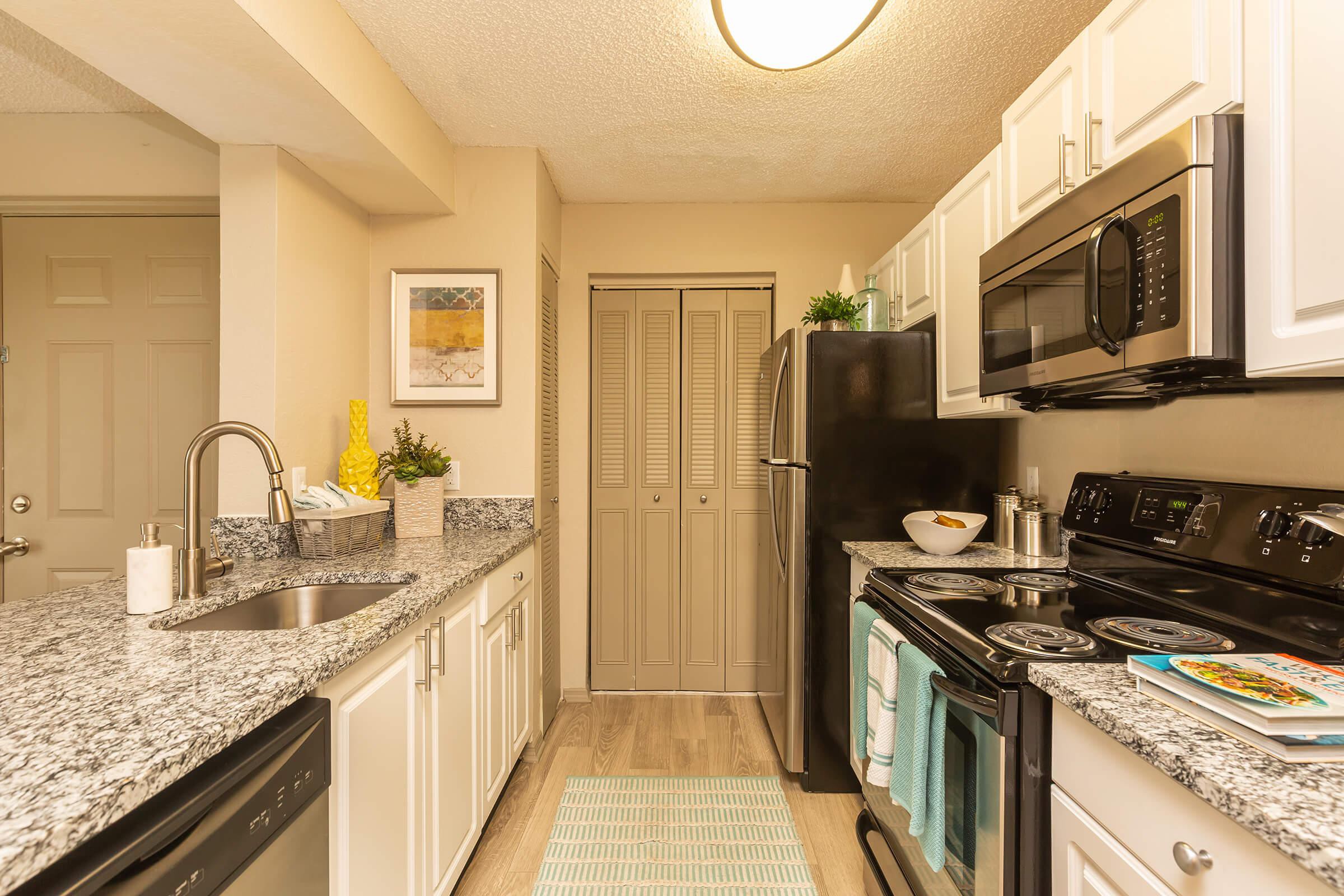 1020 at Winter Springs, Winter Springs (see pics & AVAIL)