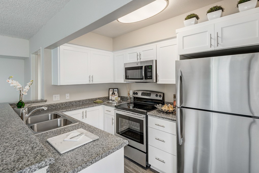 Villa Siena, Costa Mesa (see pictures and availability)