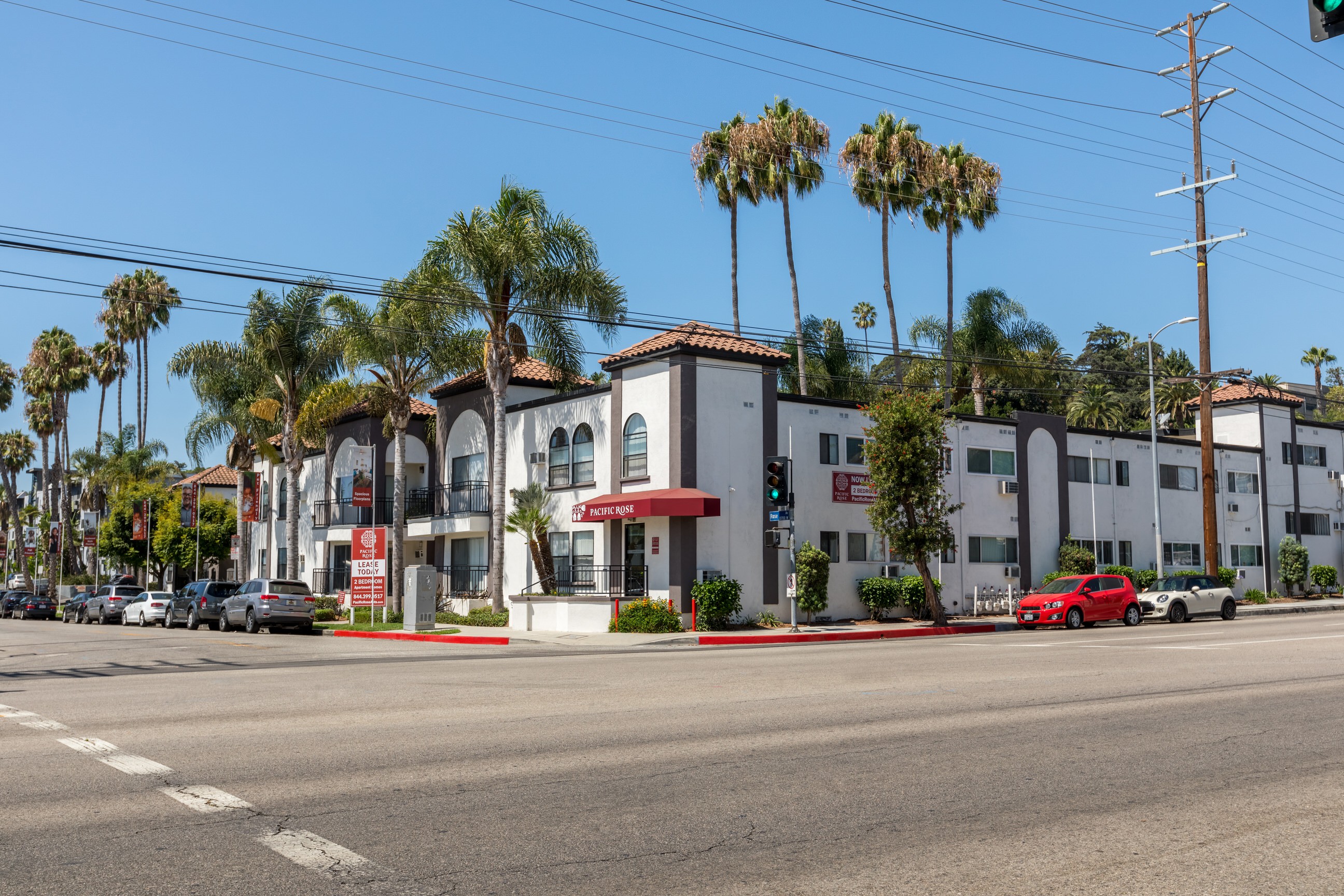 Pacific Rose Apartments, Los Angeles (see pics & AVAIL)