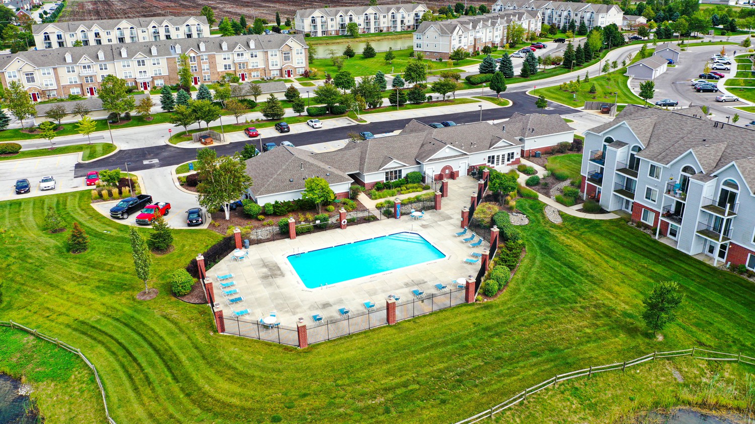 Tracy Creek Apartments, Perrysburg (see pics & AVAIL)