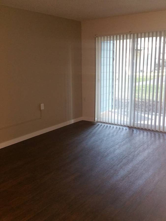 Beaver Creek, Lynnwood (see pics & AVAIL)