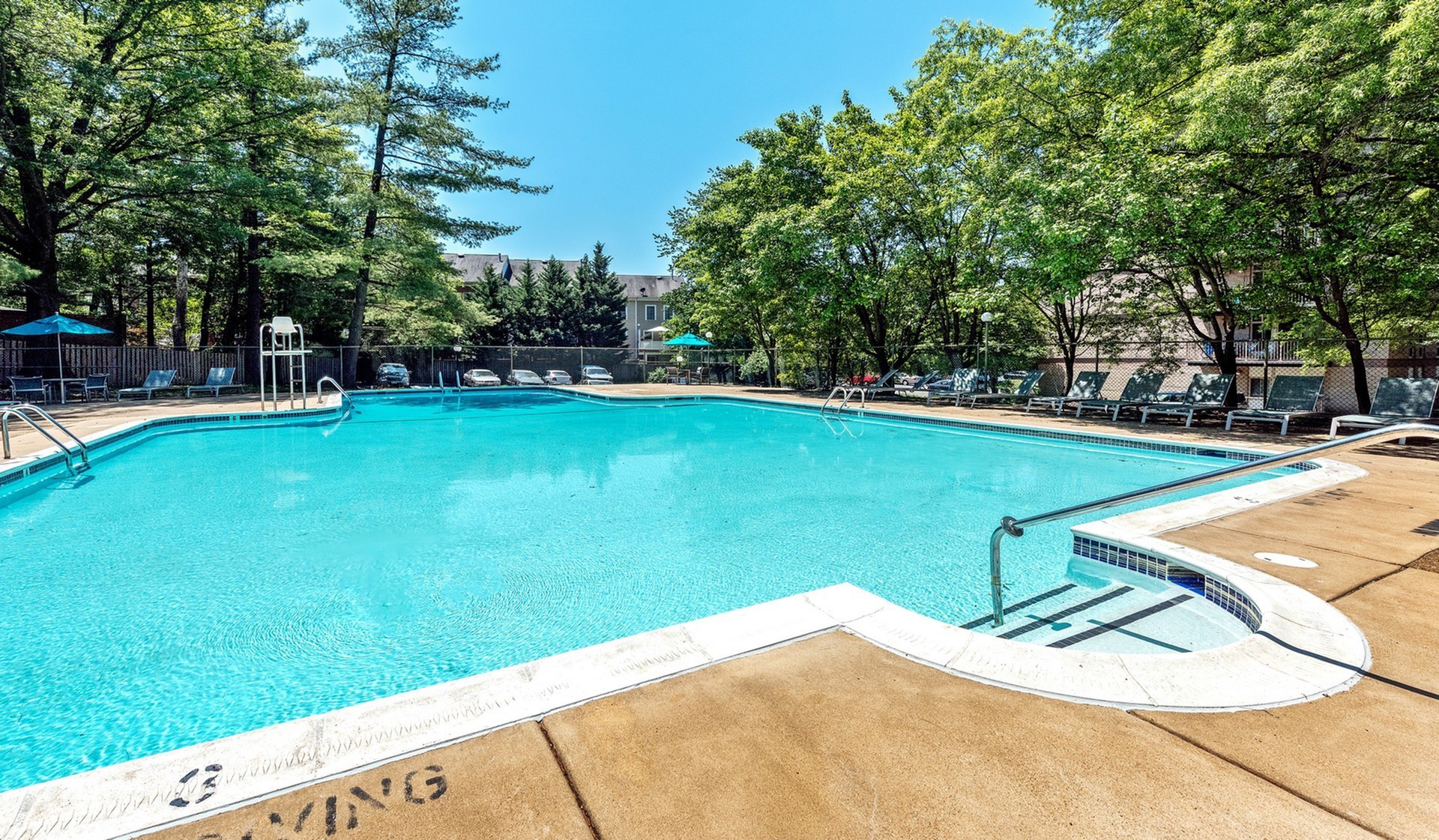 Merrill House Apartments, Falls Church (see pics & AVAIL)