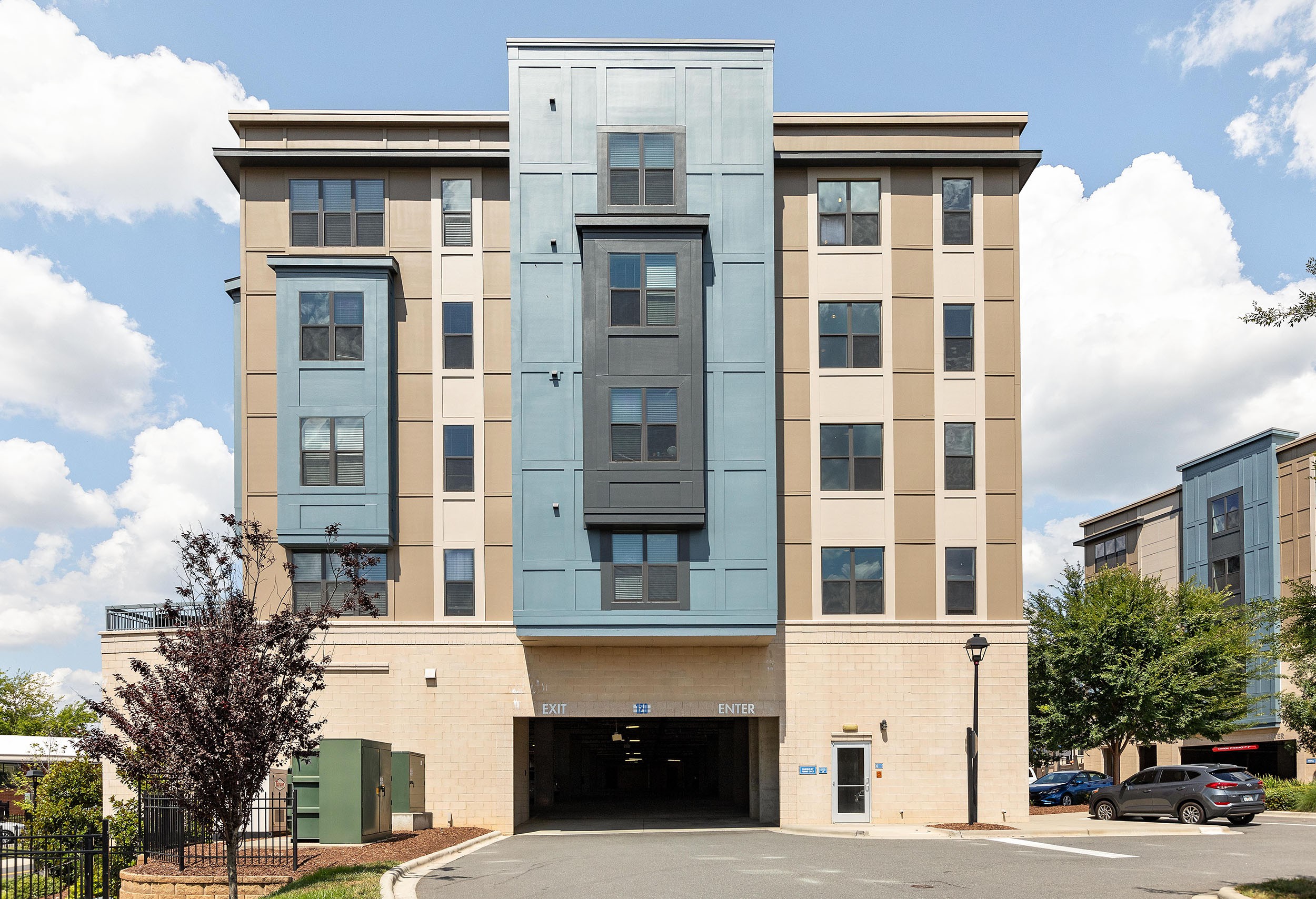 Fountains Southend Apartment Homes, Charlotte (see pics & AVAIL)
