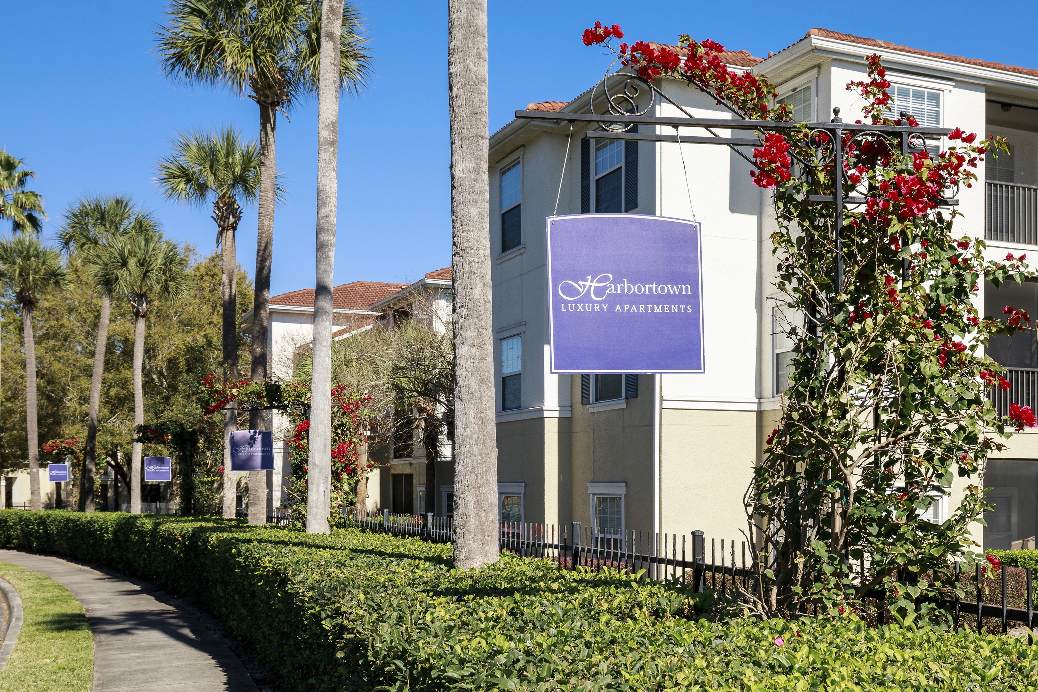 Harbortown Luxury Apartments, Orlando (see pics & AVAIL)