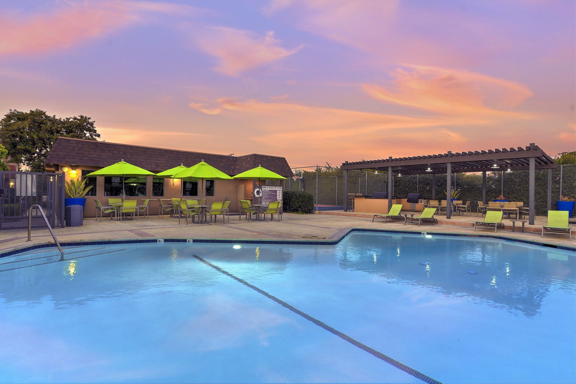 Arbors At Magnolia, Anaheim (see pics & AVAIL)