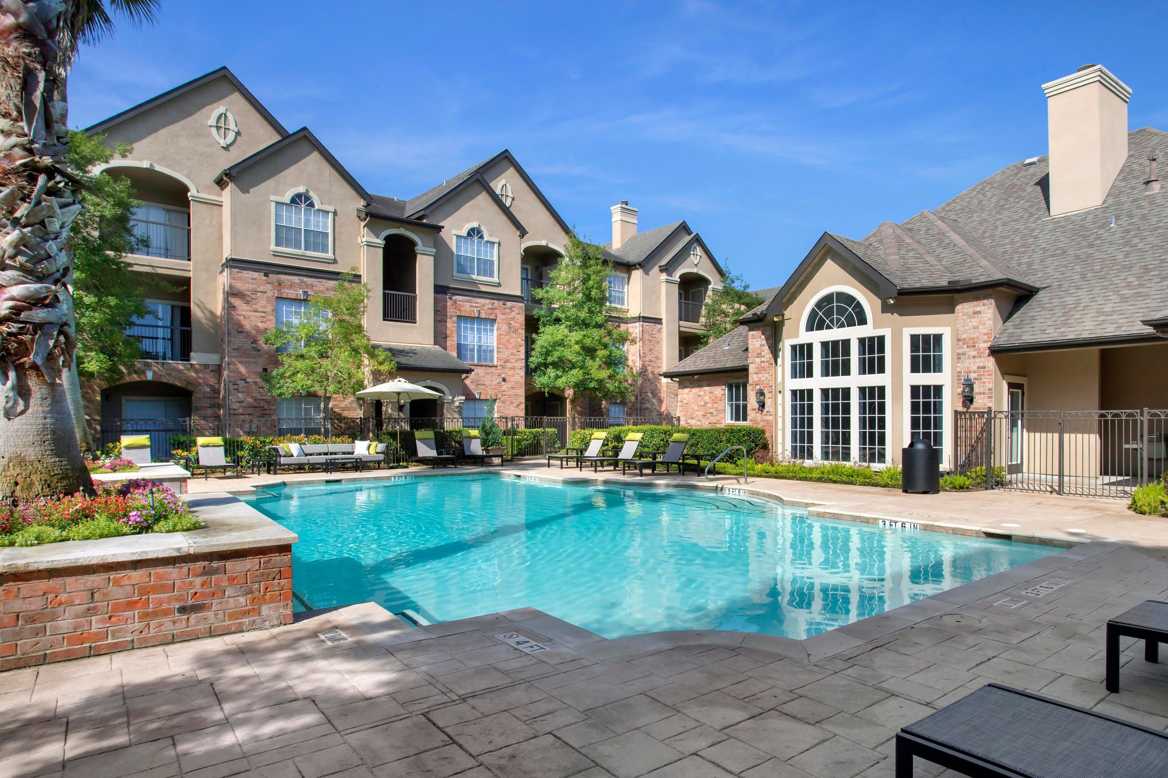 Regency at First Colony Apartments, Sugar Land (see reviews, pics