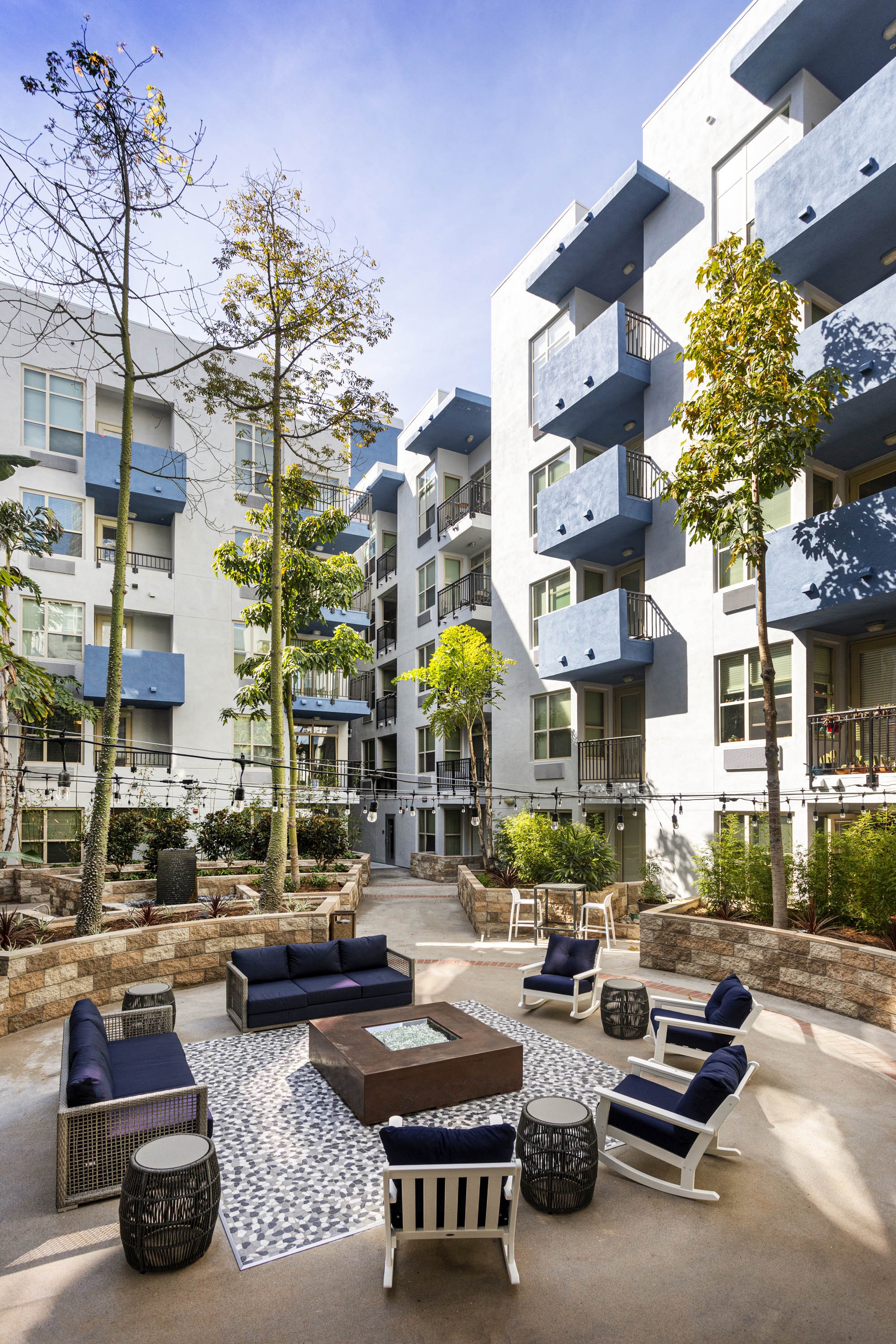 Entrada Apartments, San Diego (see pics & AVAIL)