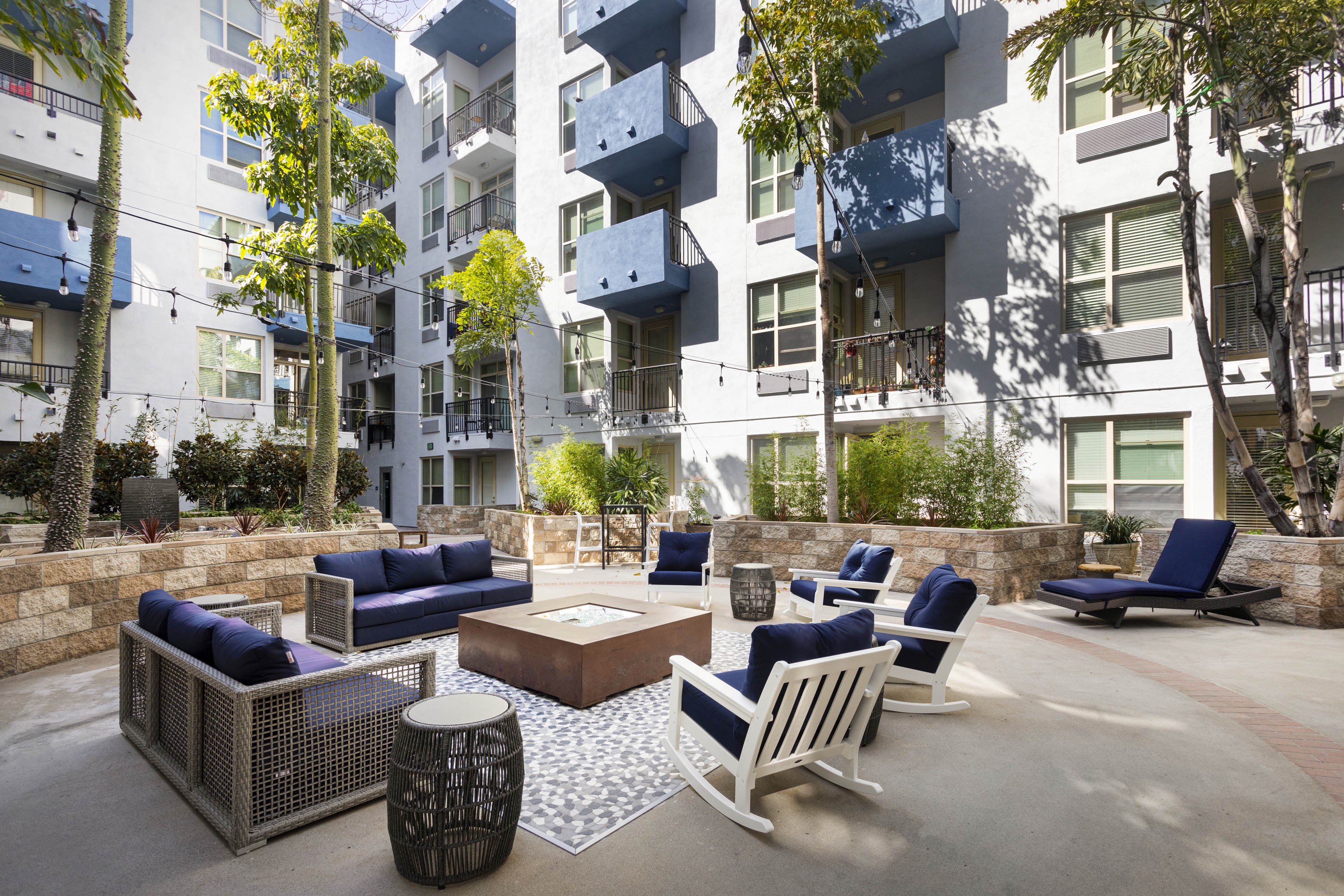 Entrada Apartments, San Diego (see pics & AVAIL)