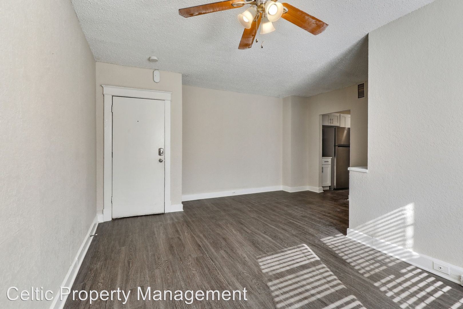 Highland Apartments, Kansas City (see pics & AVAIL)