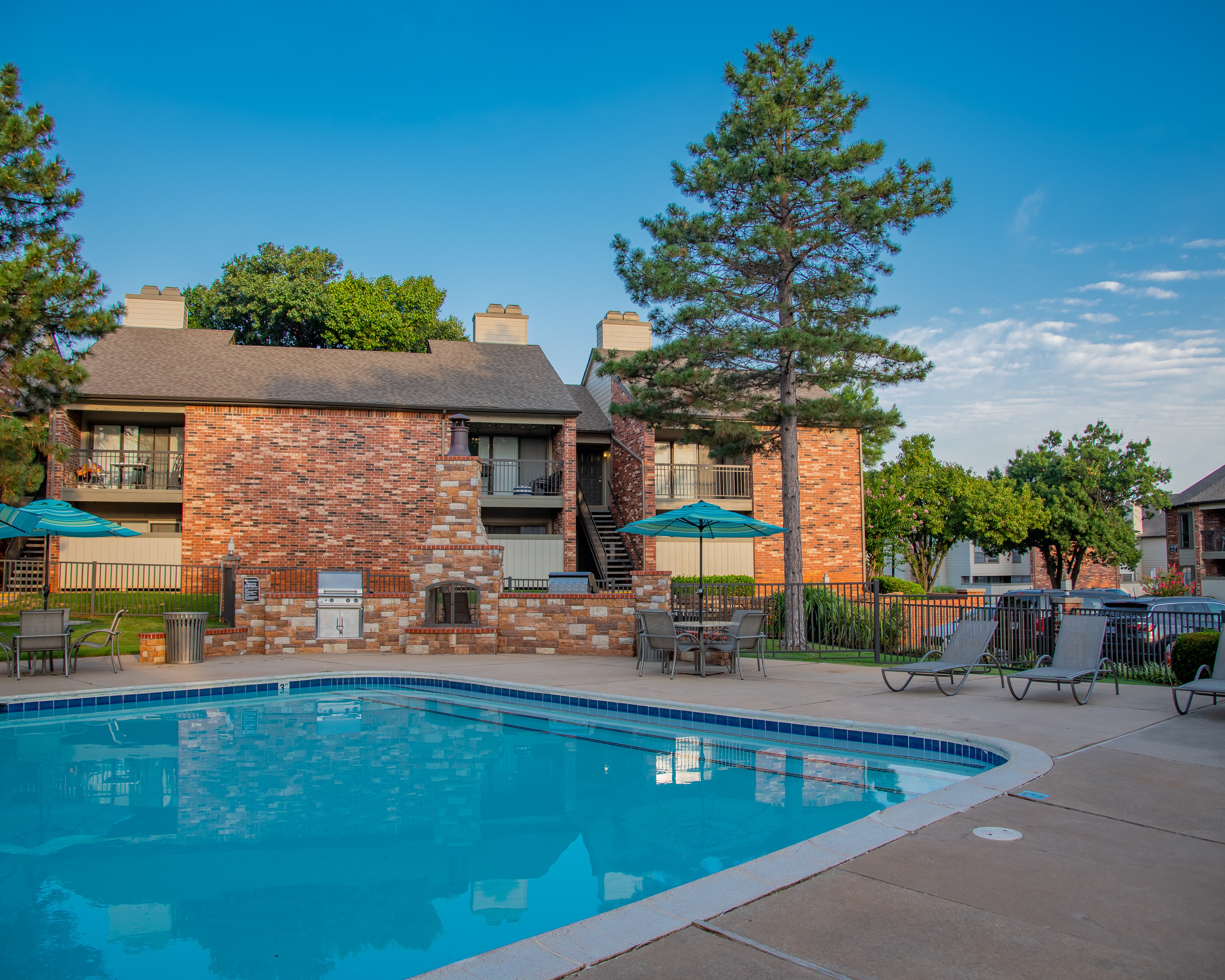 Warrington Apartments, Oklahoma City (see pics & AVAIL)