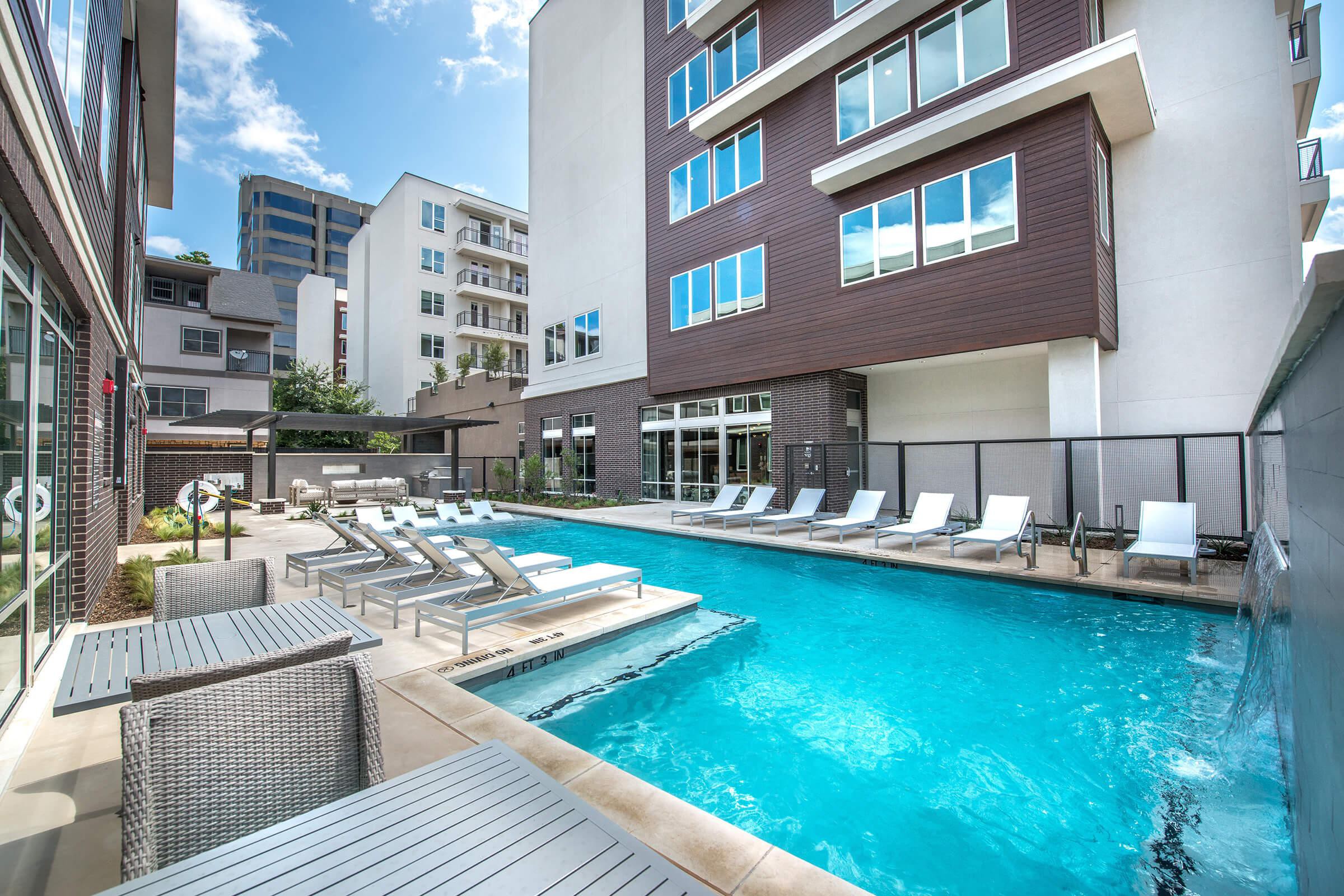Uptown Cole Park, Dallas (see pics & AVAIL)