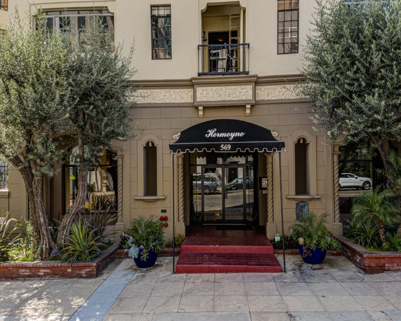 Hermoyne Apartments, Los Angeles (see pics & AVAIL)