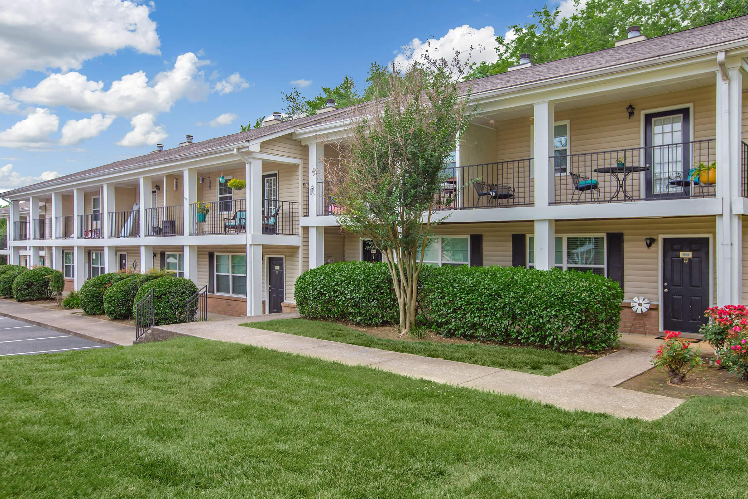 British Woods Apartments, Nashville (see pics & AVAIL)