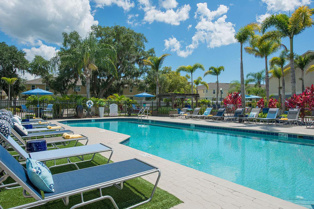 Soleil Blu Luxury Apartments, Saint Cloud (see pics & AVAIL)