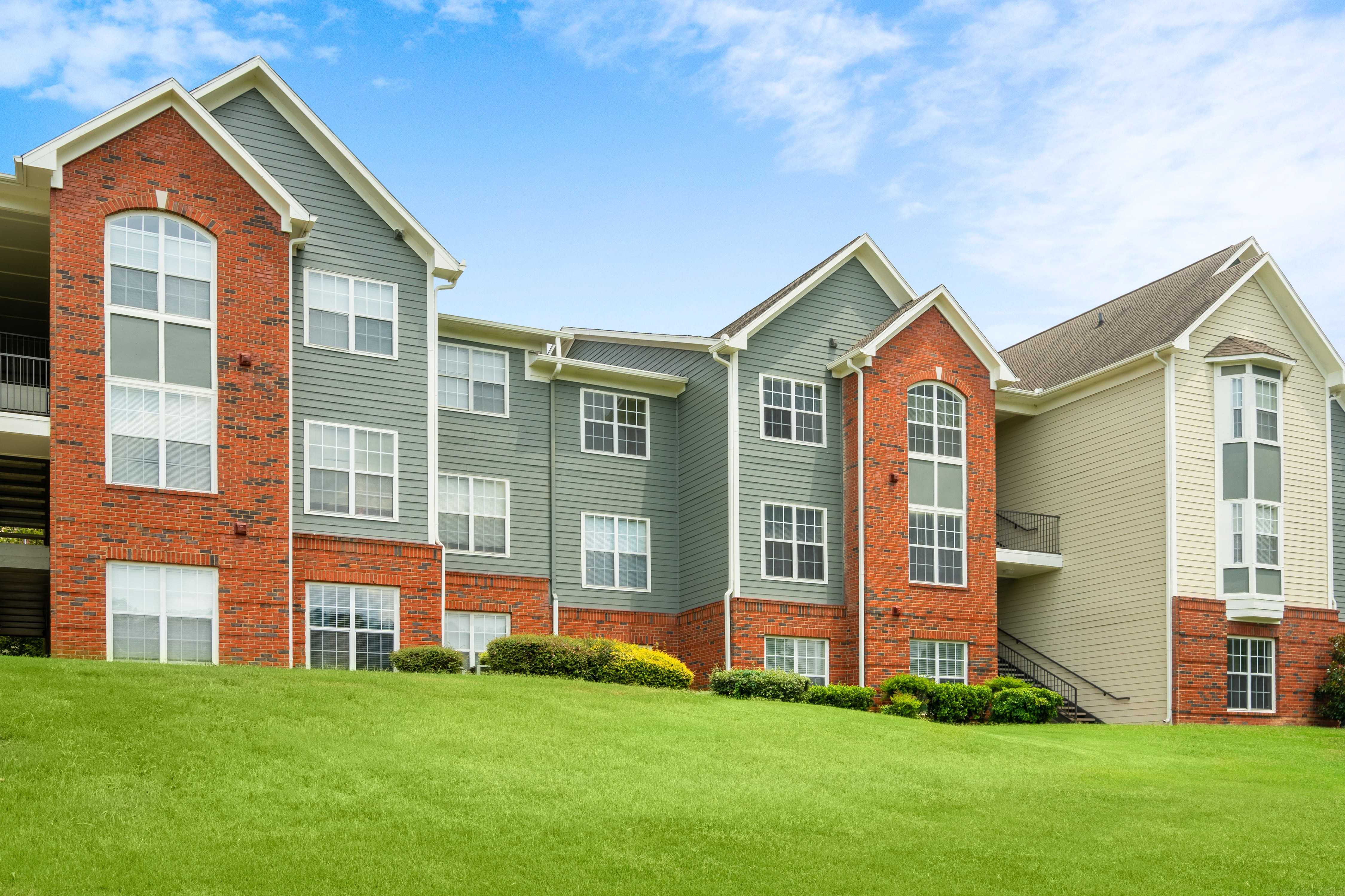 Colonial Grand at Bellevue, Nashville (see pics & AVAIL)