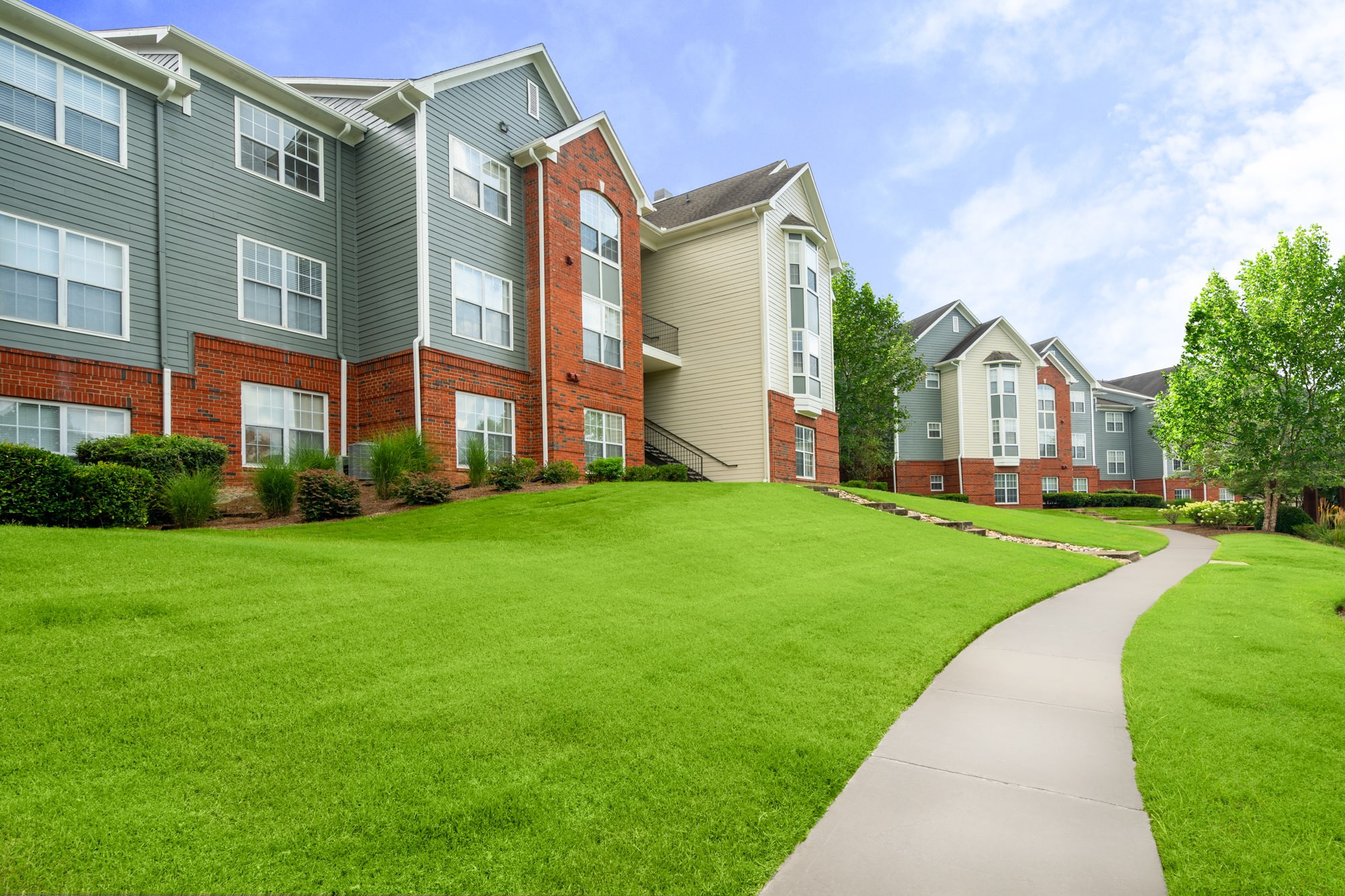 Colonial Grand at Bellevue, Nashville (see pics & AVAIL)