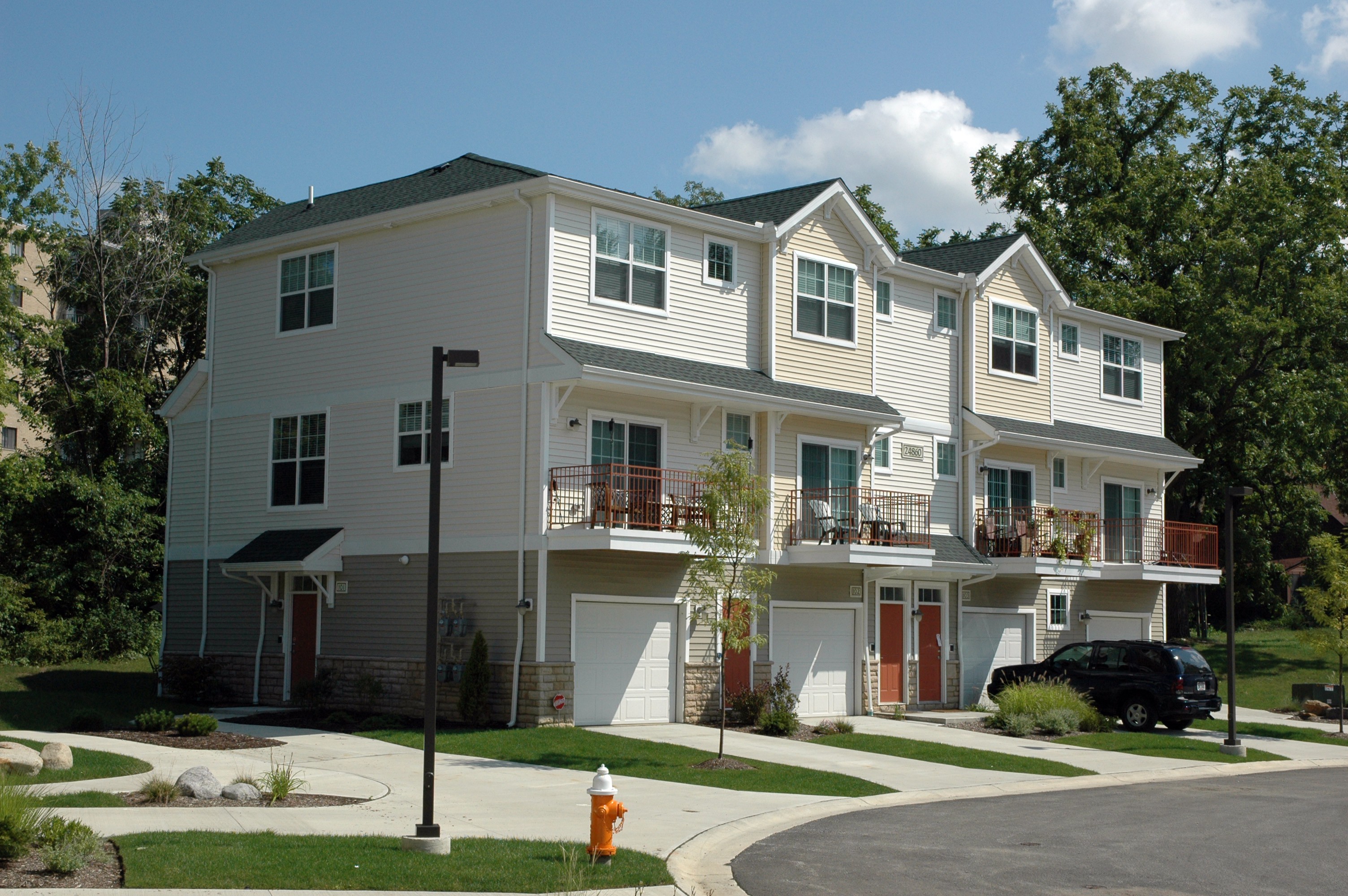 The Enclave at Kennedy Ridge, North Olmsted (see pics & AVAIL)