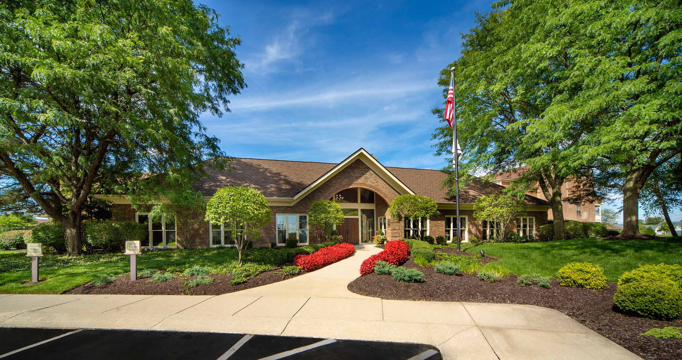 Willow Lake Apartments, Indianapolis (See Photos & AVAILABLE)