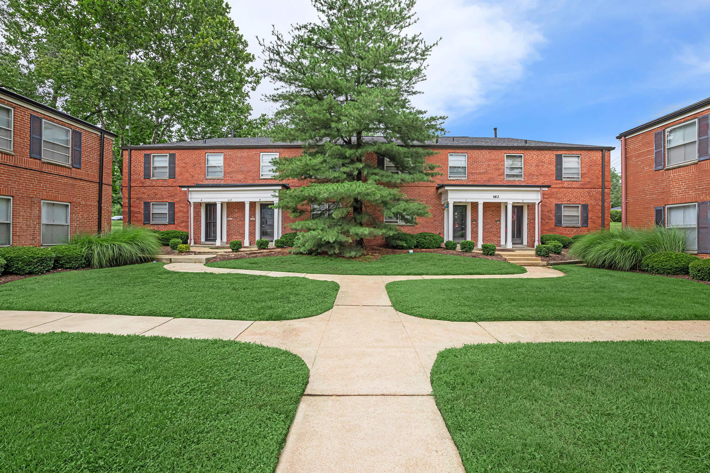 Trilogy Apartments, City University (see photo and available)