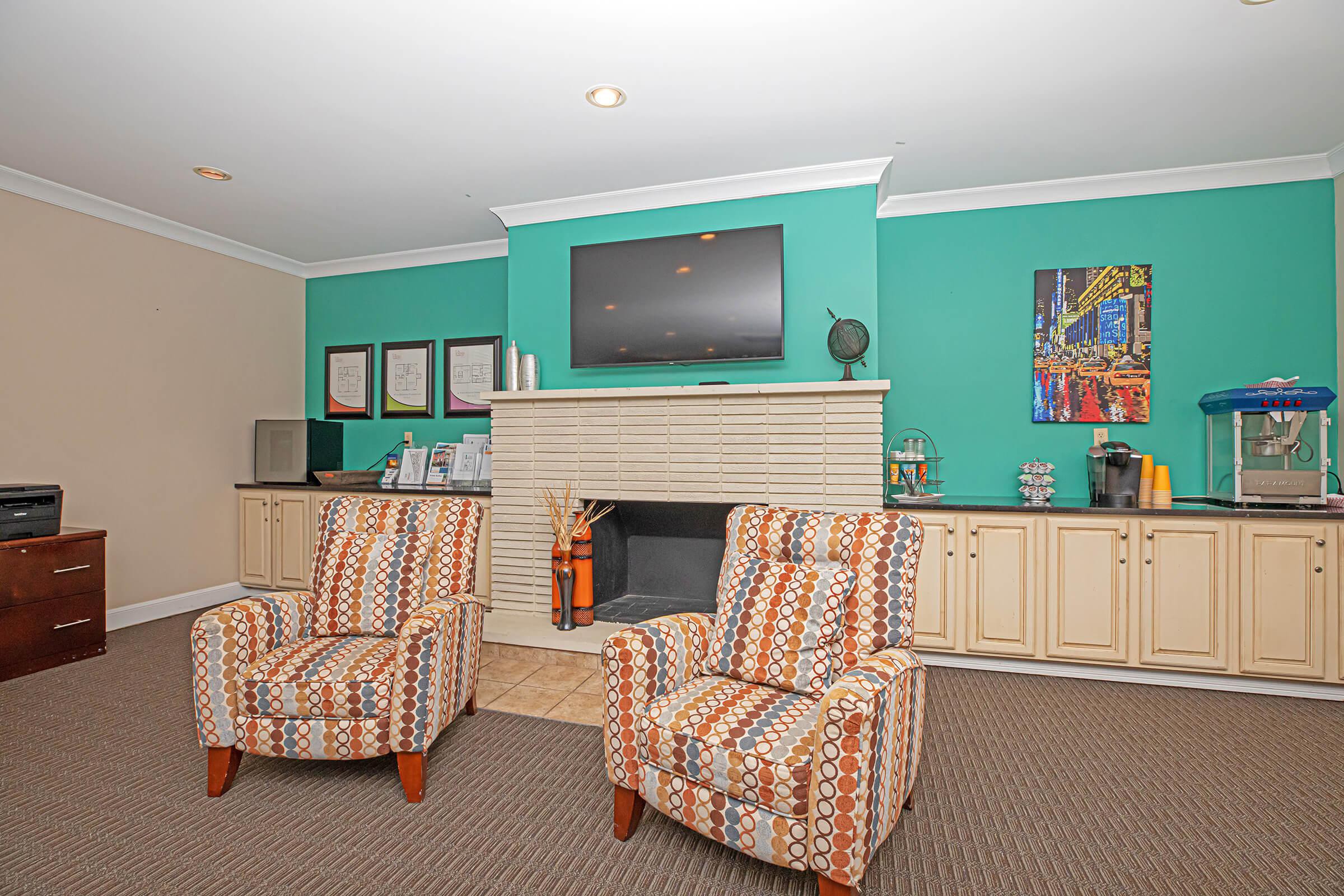 Trilogy Apartments, City University (see photo and available)