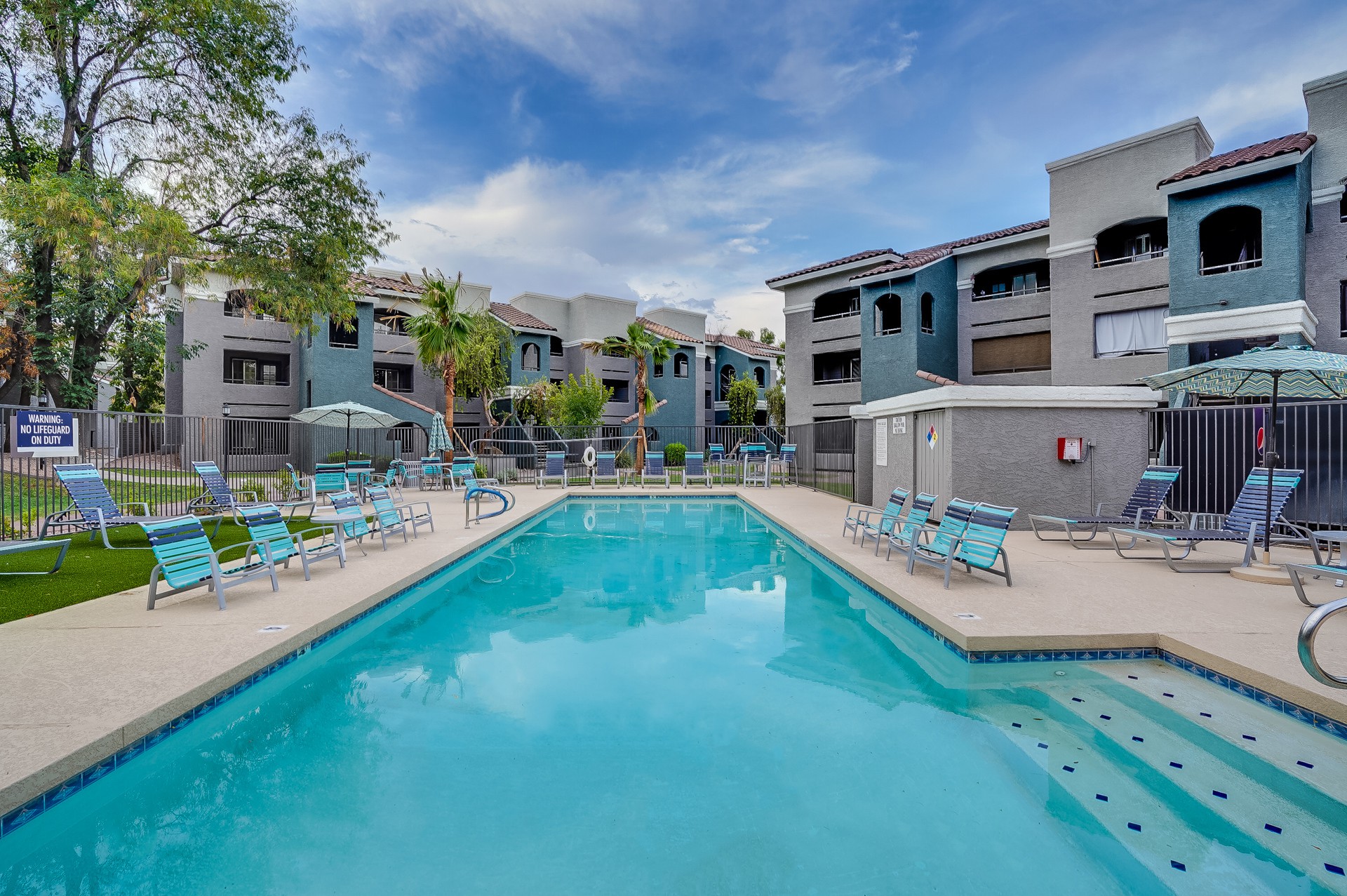 Tides on Country Club, Mesa (see pics & AVAIL)