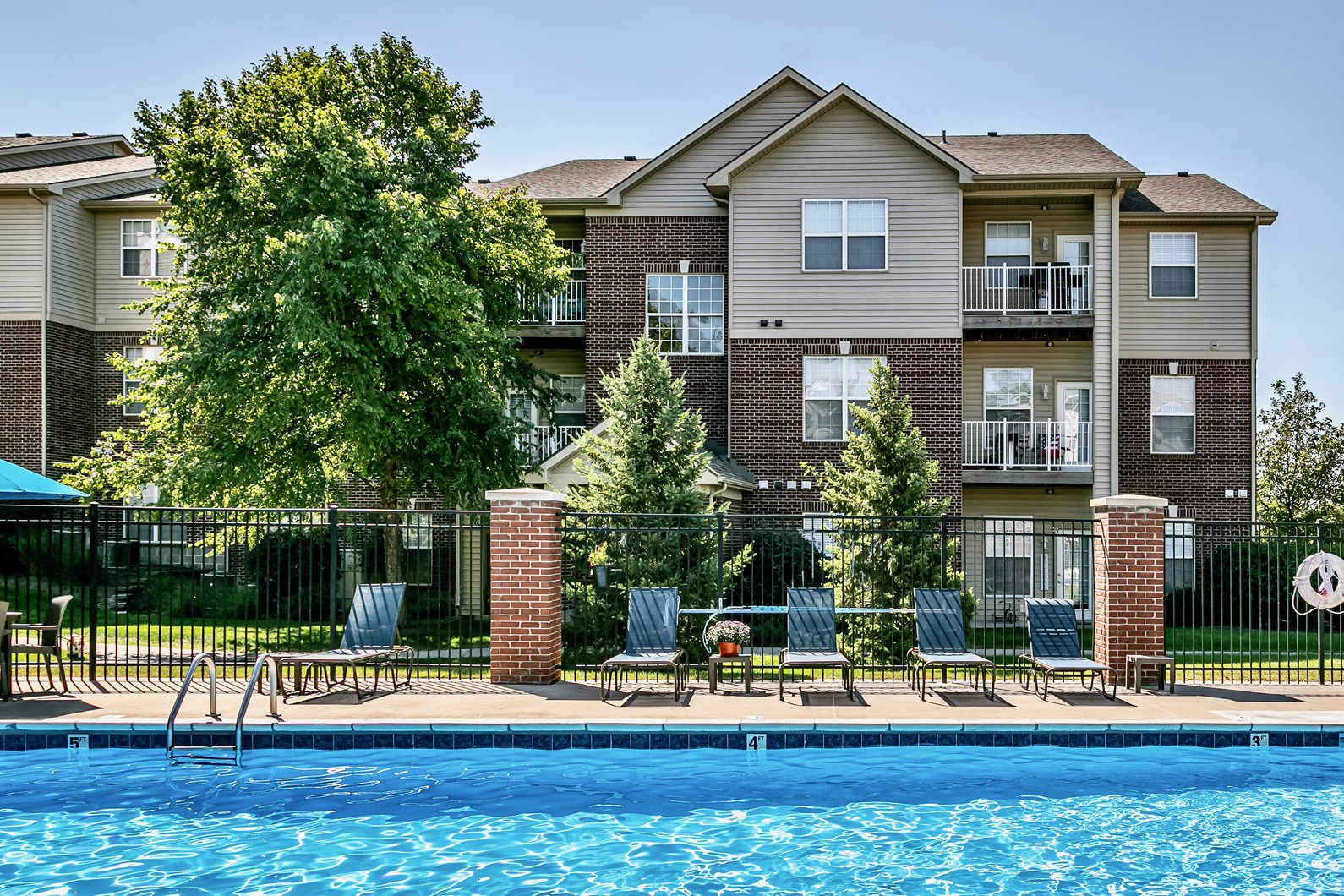 The Landings Apartments, Bellevue (see pics & AVAIL)
