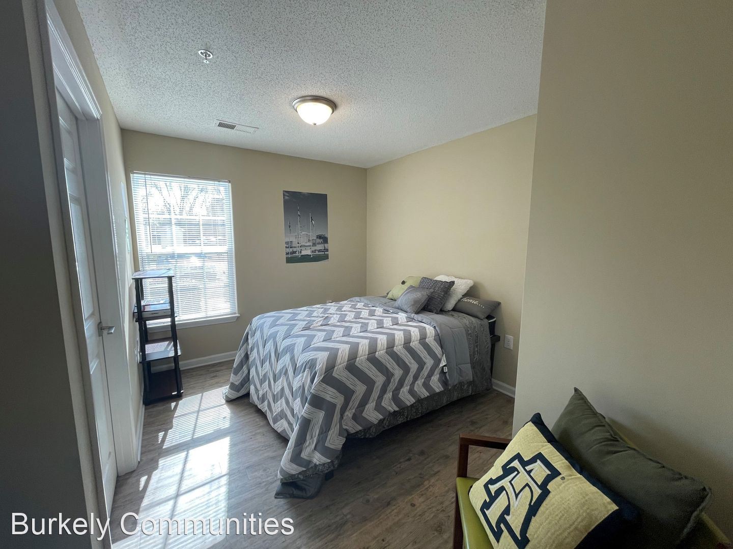 College Student Apartments For Rent College Student Apartments