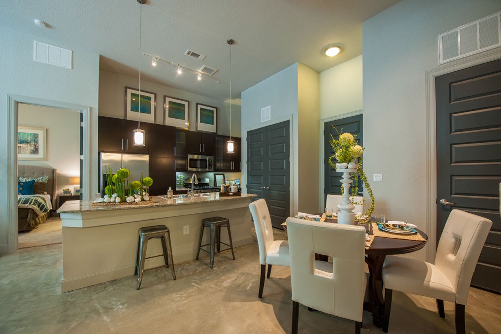 What will 1,700 rent you in Afton Oaks / River Oaks Area, right now?