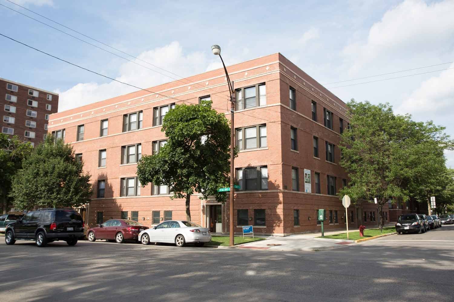 53555361 S. Cottage Grove Avenue, Chicago (see pics & AVAIL)