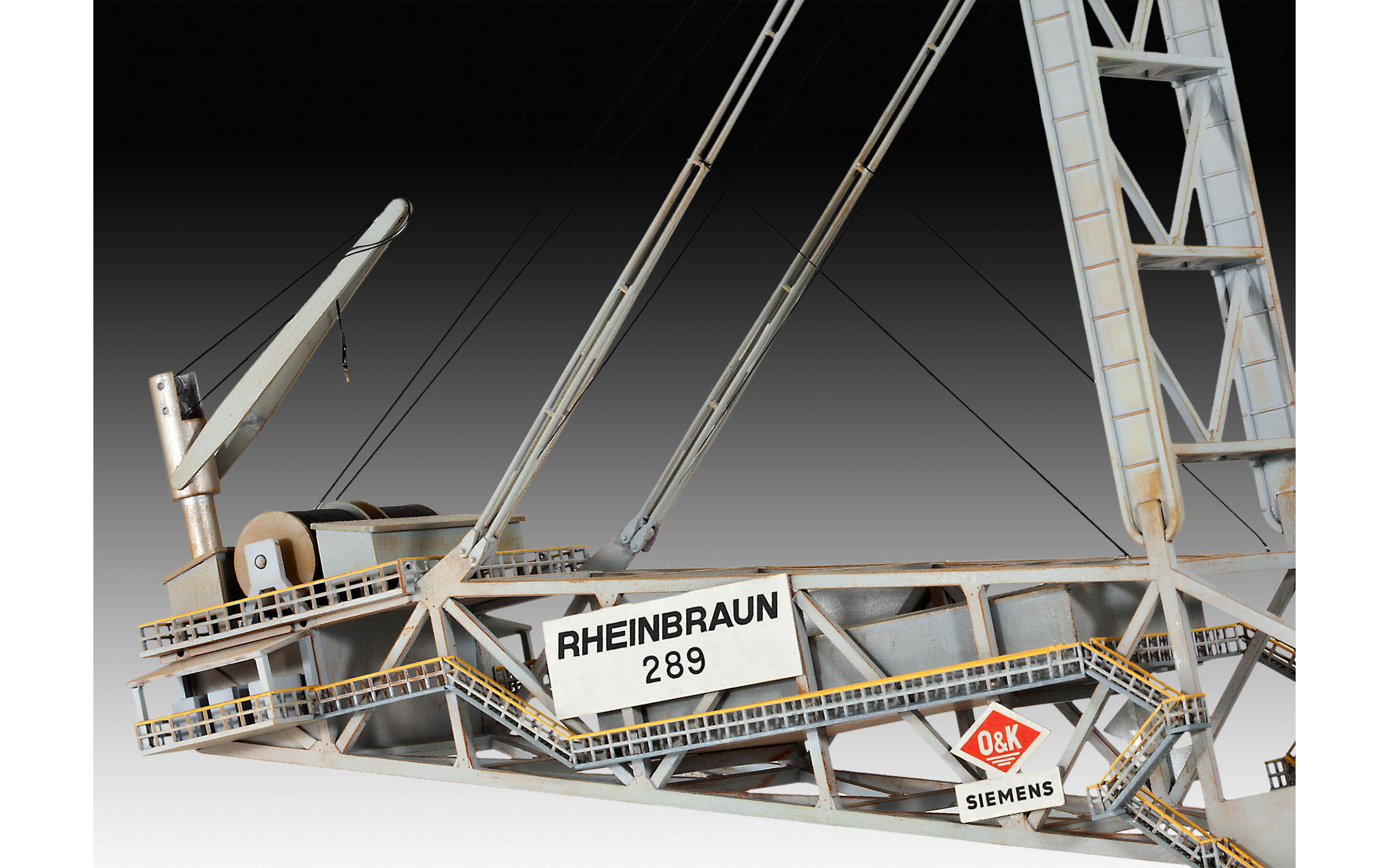 Bucket wheel excavator 289 Limited edition Model Set Revell 05685