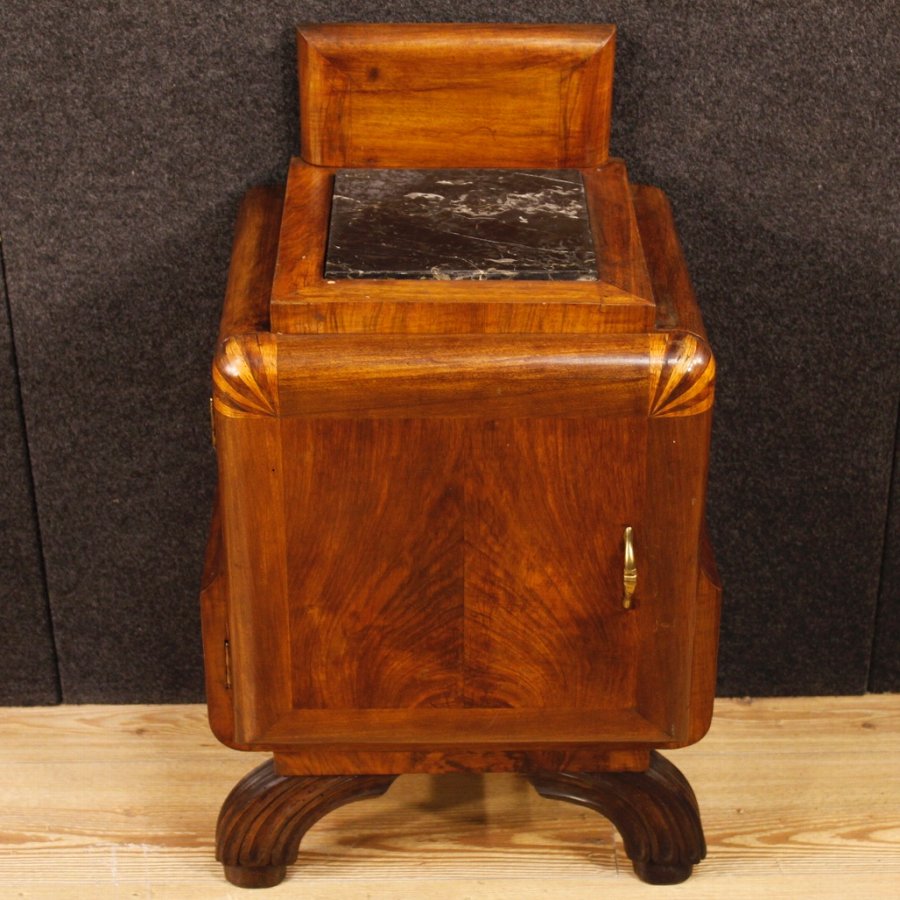 Antique Pair of Italian bedside tables in Art Deco style in walnut with