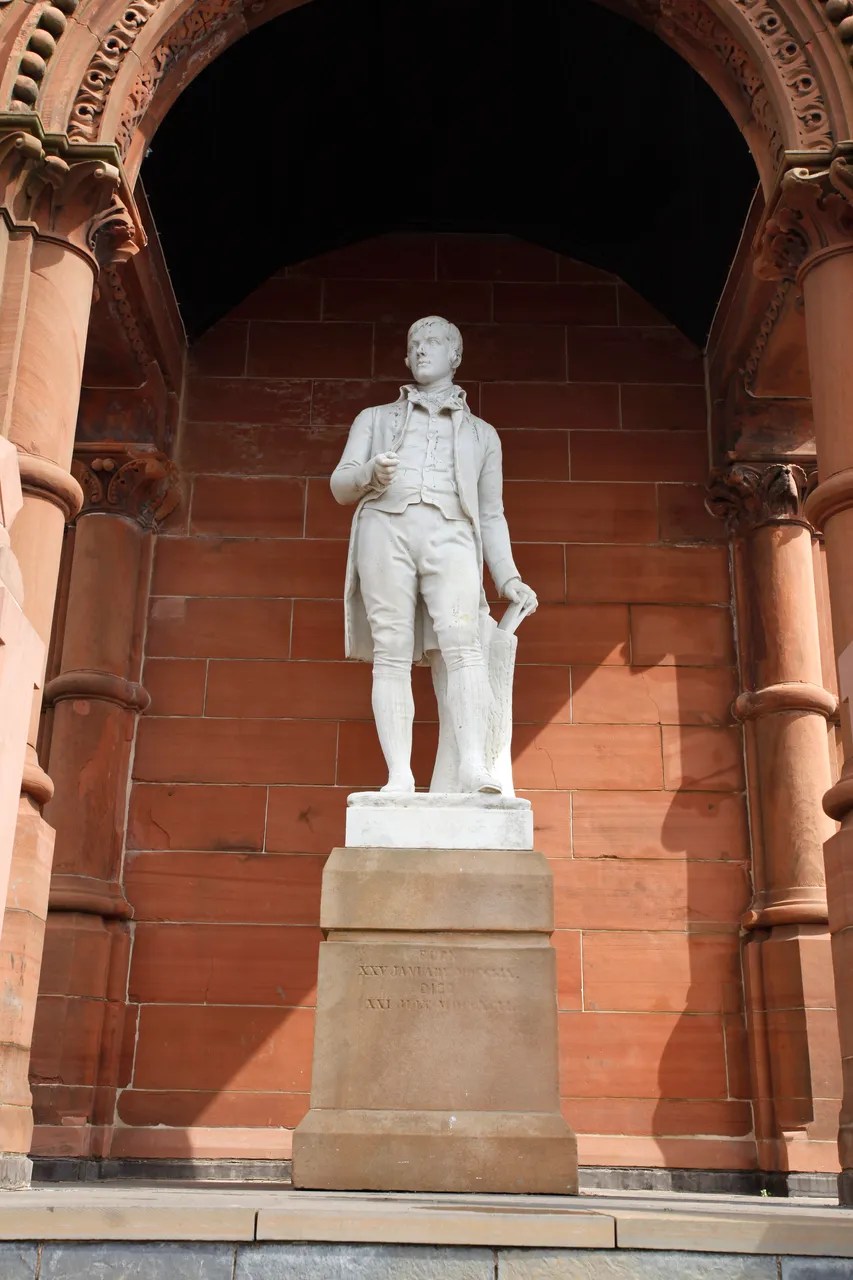 Statue of Robert Burns