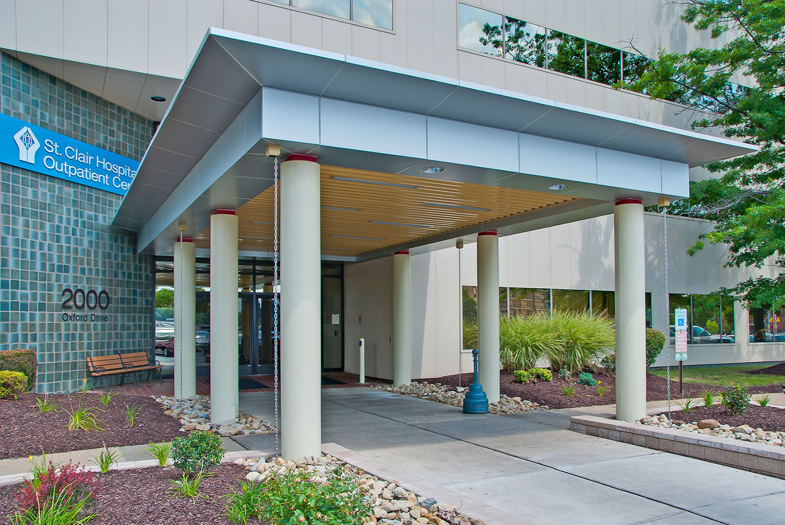 2000 Oxford Drive Design 3 Architecture