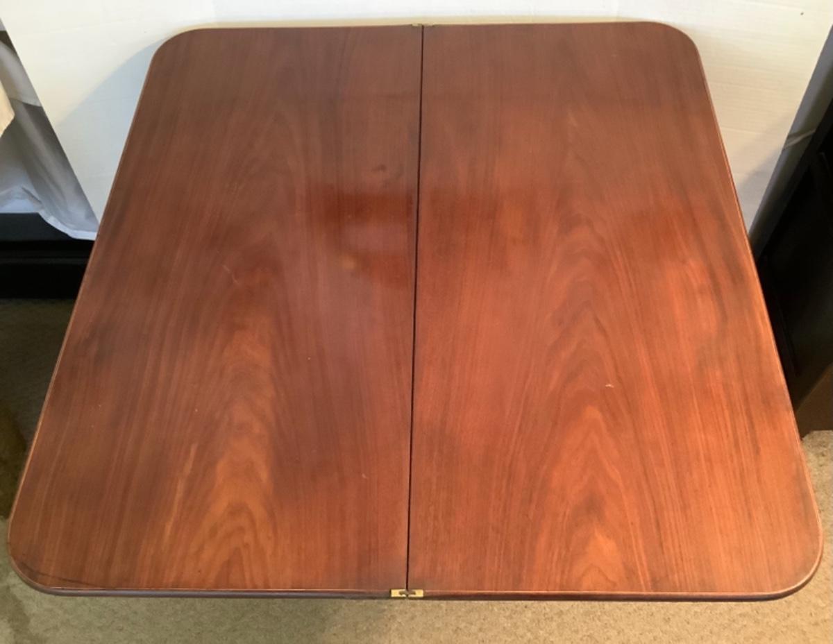 B1007 Antique Mahogany Flip Top Game Table
