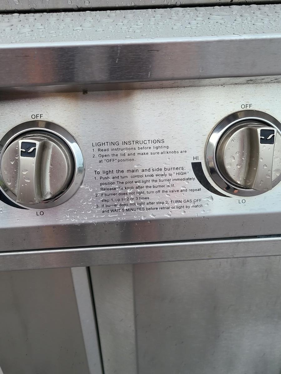 Lot 1000 JennAir Natural Gas Grill