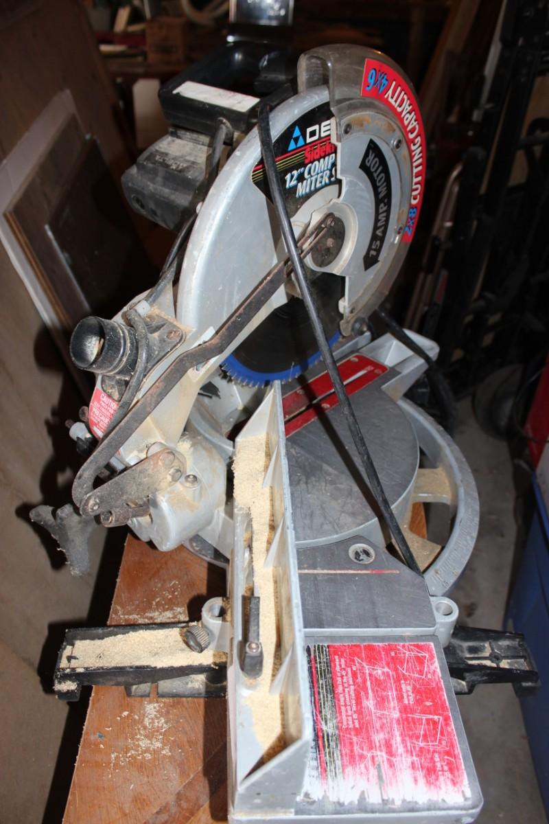DELTA MITER SAW