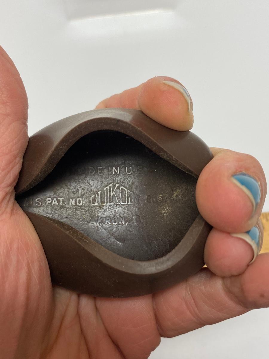 Vintage Rubber Coin Keeper Frenchy's Automotive Service | EstateSales.org