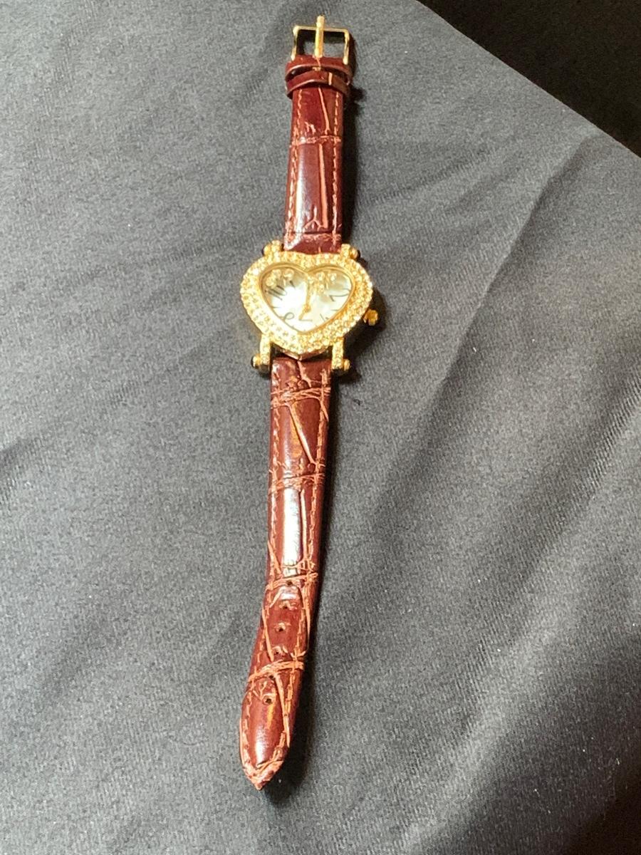 Heart shaped watch | EstateSales.org