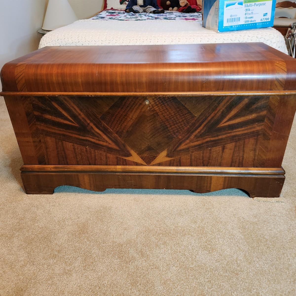 Vintage Roos Chests Sealtite Lid Cedar Chest
