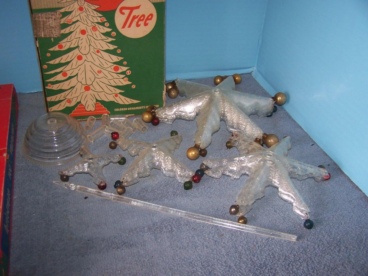 LOT 101 WONDERFUL VINTAGE CHRISTMAS WAX FIGURAL ORNAMENTS & CRYSTAL