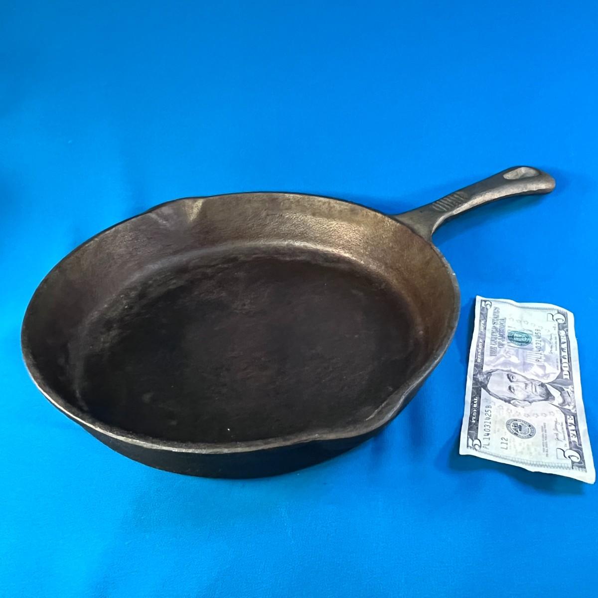 10” CAST IRON SKILLET “MSE” MARTHA STEWART